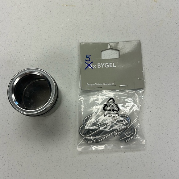 FINAL PRICE!! Unless bundled 5 IKEA Bygel S hooks and 1 magnetic spice container - Picture 1 of 7